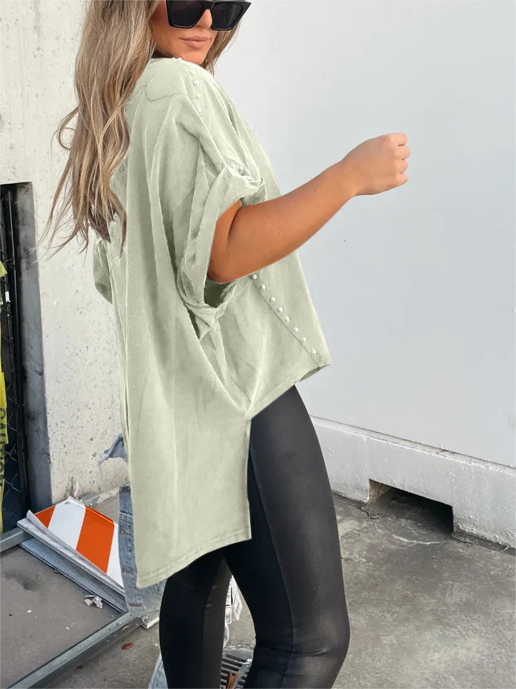 🔥 Ausgewaschenes Kurzarm-Oversize-Top mit umgeschlagenen Ärmeln und Nieten (2 kaufen, kostenloser Versand)
