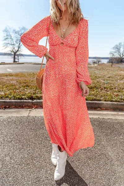 Robe midi imprimée à manches longues et col en V