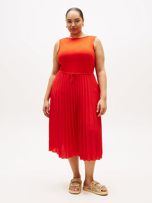 Curve Pleated Sleeveless Slim Midi Dress