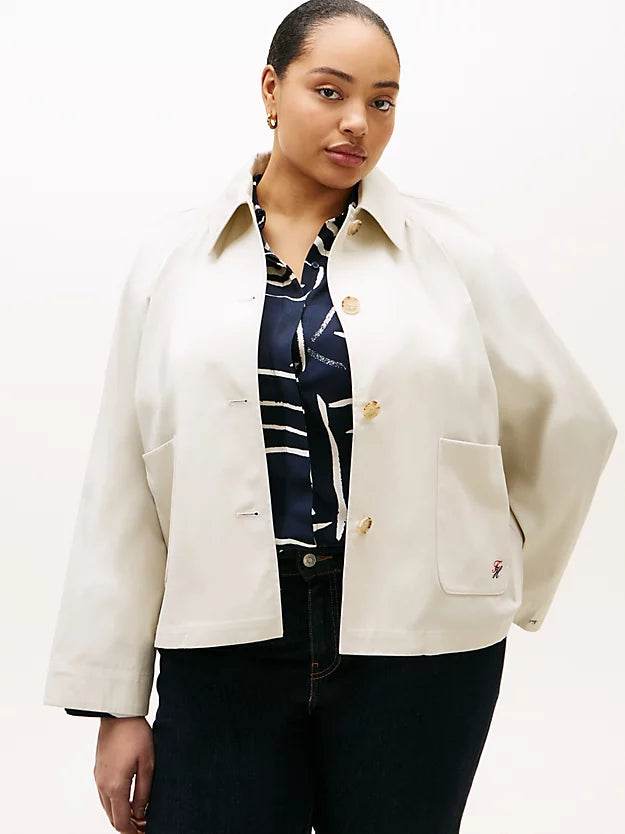 Curve Water Repellent Collared Relaxed Short Jacket