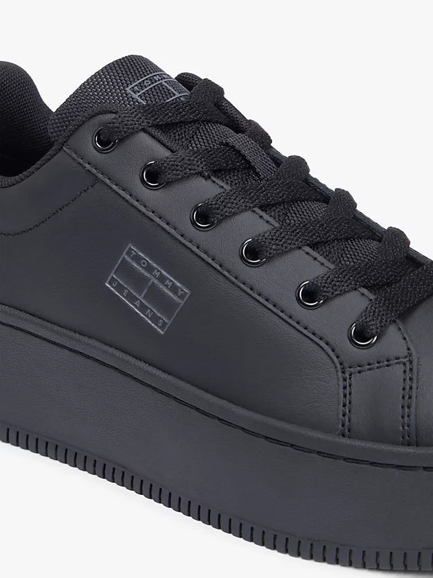 Essential Logo Platform Trainers WiLeather