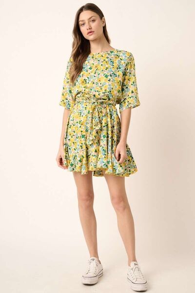Mittoshop Geblümtes Minikleid mit halblangen Ärmeln und Taillenbindung
