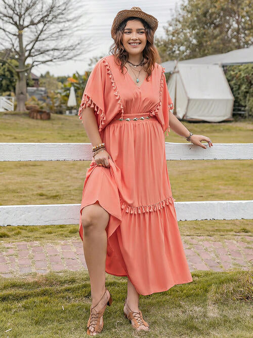 Große Größen Quastenbesatz V-Ausschnitt Kurzarm Rüschensaum Kleid