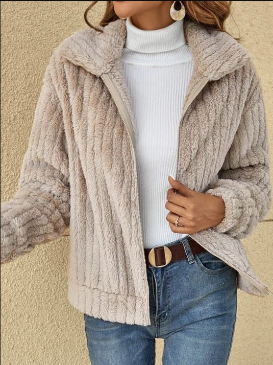 Legere Reißverschlussjacke mit Revers aus warmem Plüschfleece