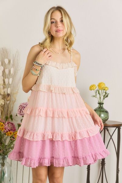ADORA Mini-robe étagée à volants plumetis