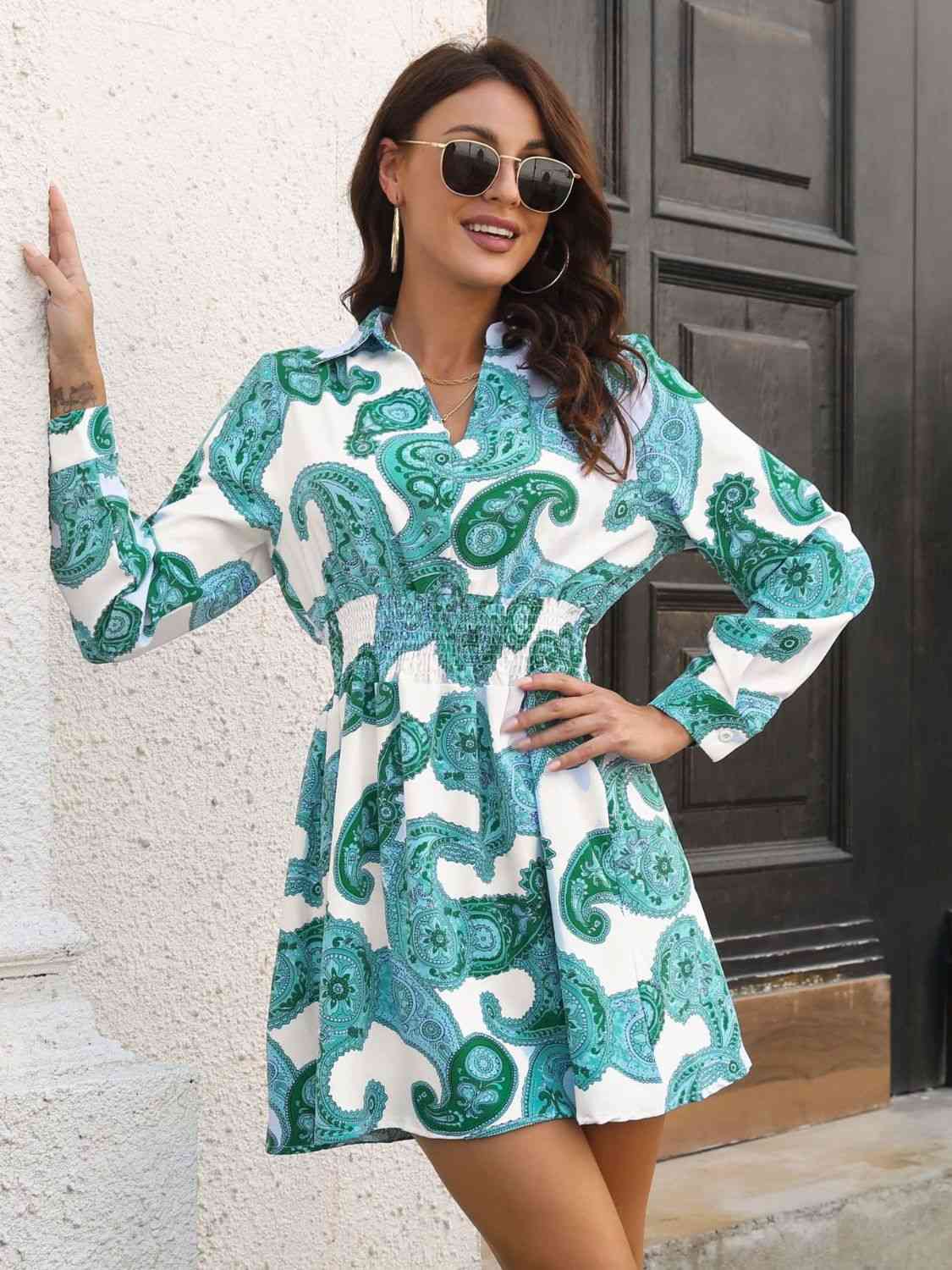 Robe smockée col Johnny à imprimé cachemire