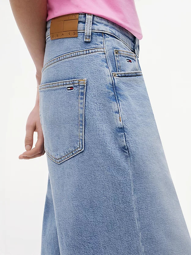 Mid Rise Loose Wide Leg Jeans