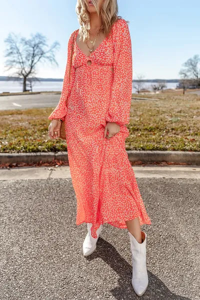 Robe midi imprimée à manches longues et col en V