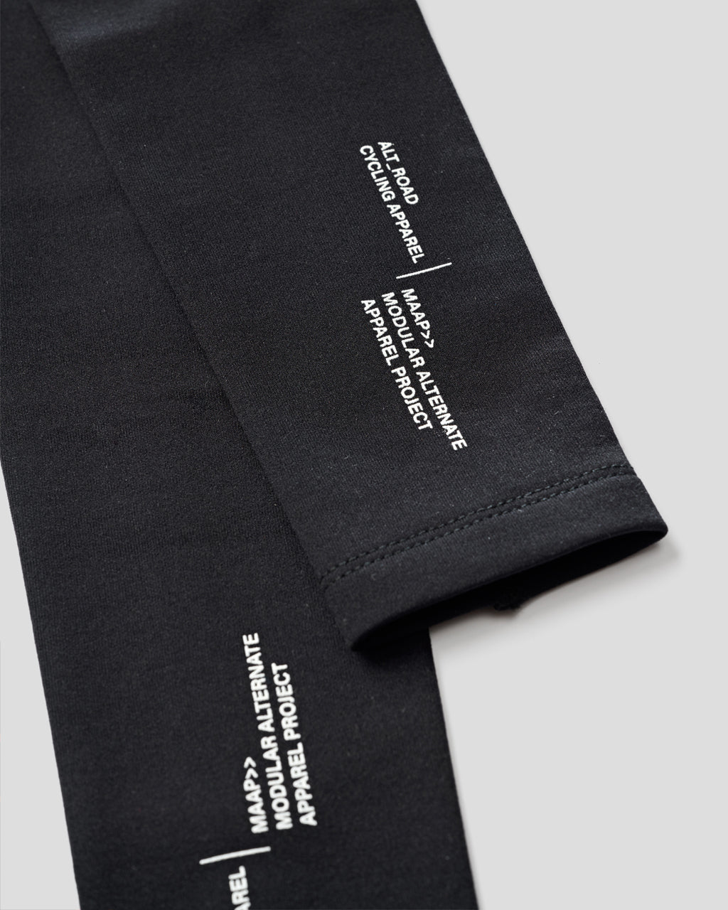 Alt_Road Merino Arm Warmers - Black