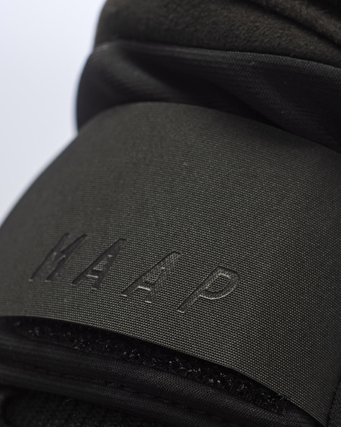 Apex Deep Winter Glove - Black