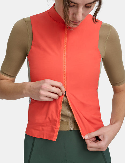 Womens Alt_Road Thermal Vest - Mars Red