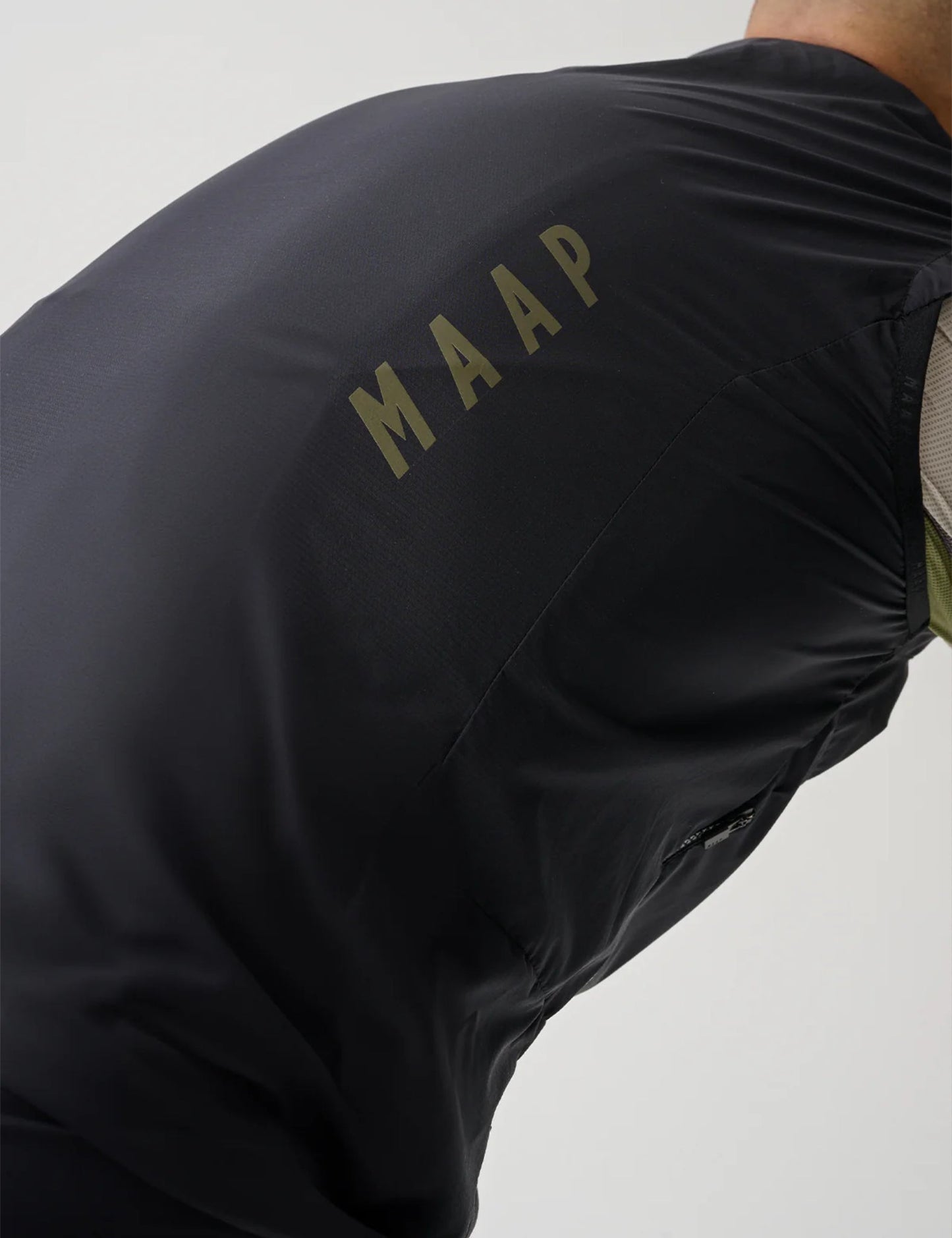 Alt_Road Wind Vest - Black
