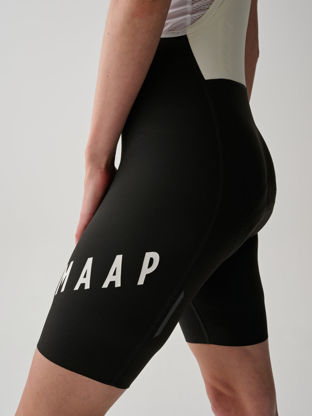 Women's Apex Aeon Bib Short - Black White