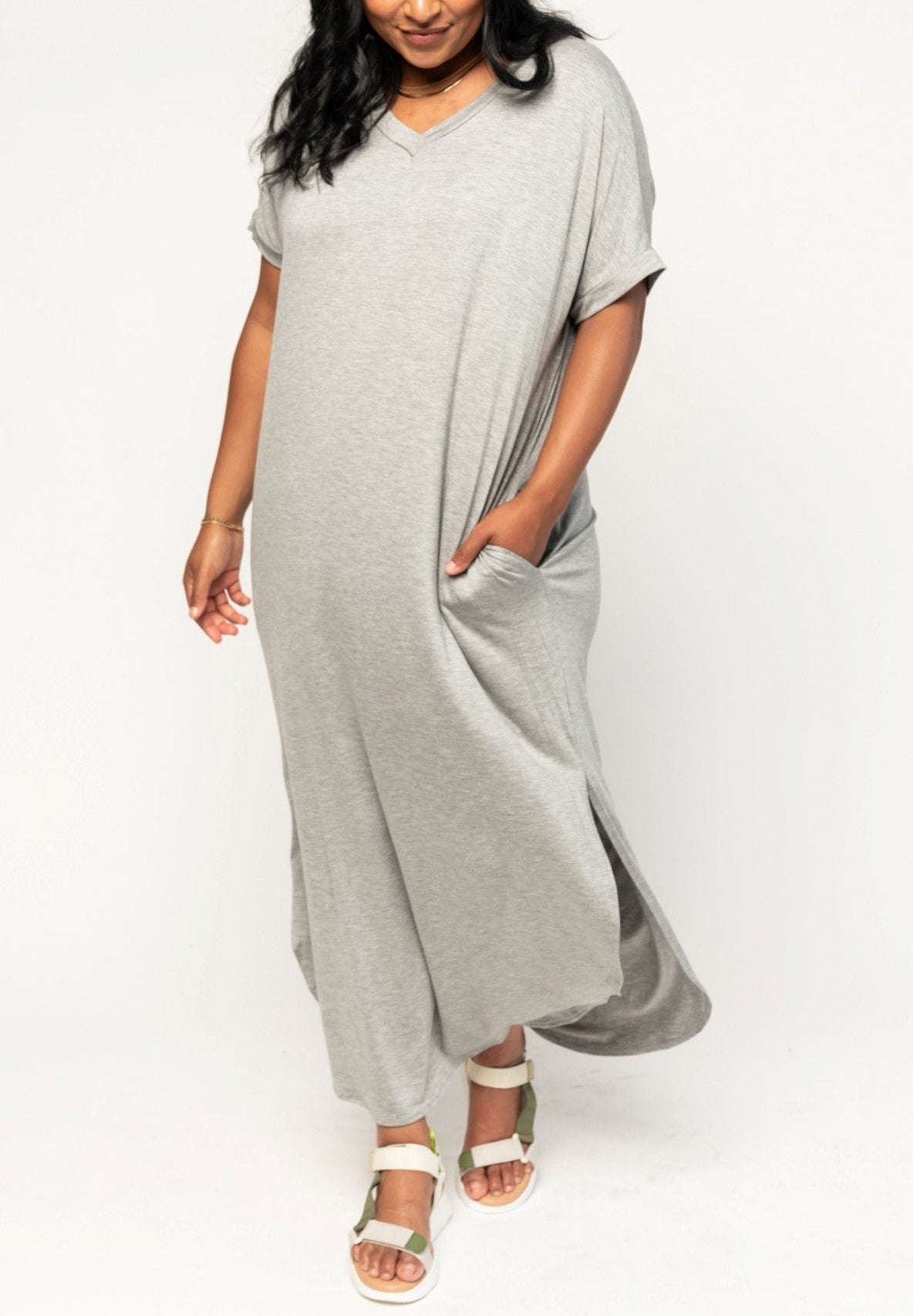 Robe T-shirt ample à col en V fendu pour femme (2 achetées = livraison gratuite)