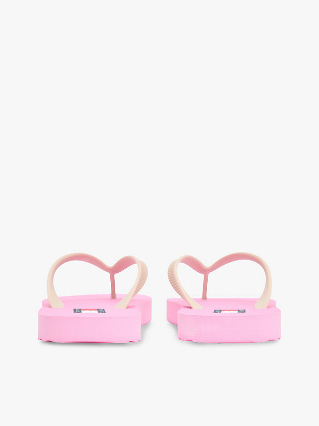 Fine Cleat Embossed Logo Flip-Flops
