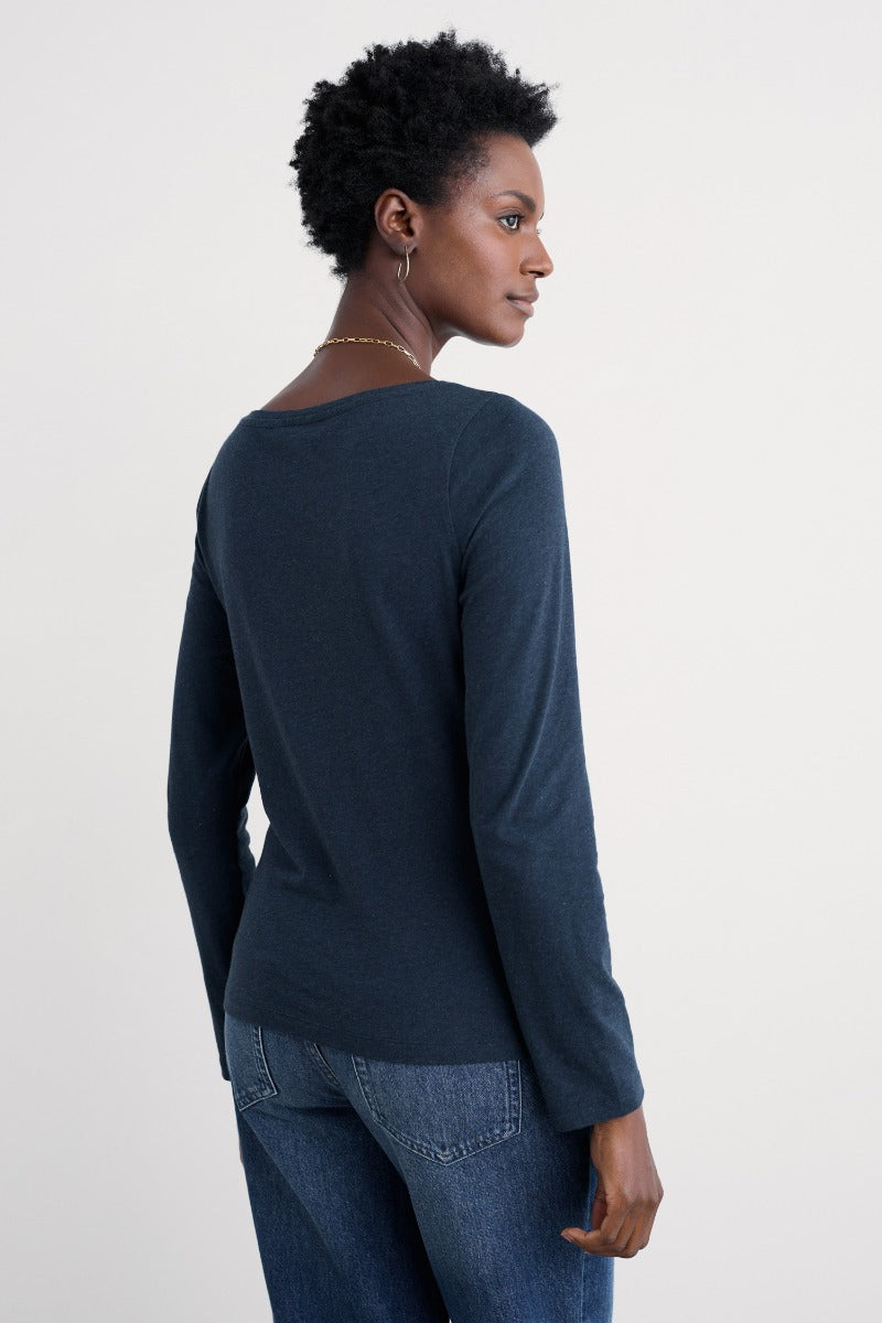 Easel Long Sleeve Top in GOTS-Certified Organic Cotton Jersey