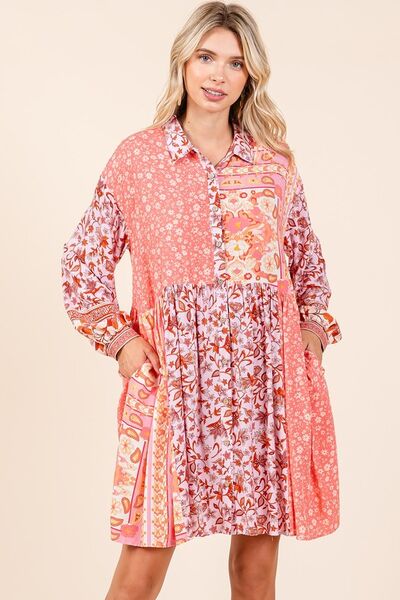 Mittoshop Langärmeliges Hemdkleid mit Blumendetail und Knopfleiste