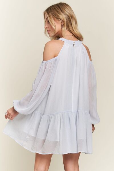Mini-robe ADORA à épaules dénudées et manches ballon